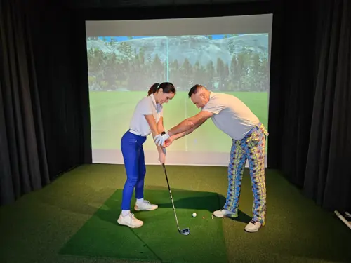 Where can I play indoor golf